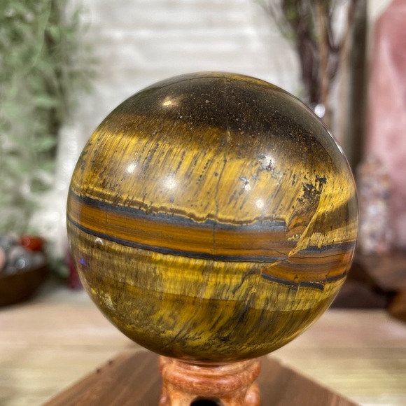 0807 Tiger's Eye Crystal Sphere - Picture 7 of 12